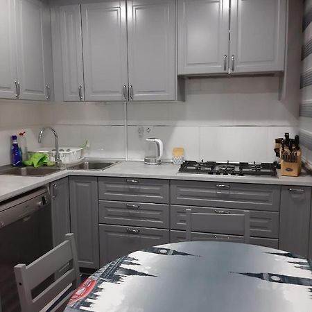 Nur Apartment Тарраса Екстер'єр фото