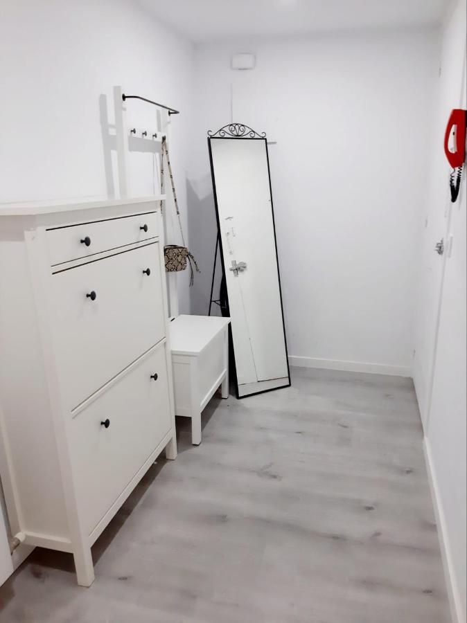 Nur Apartment Тарраса Екстер'єр фото