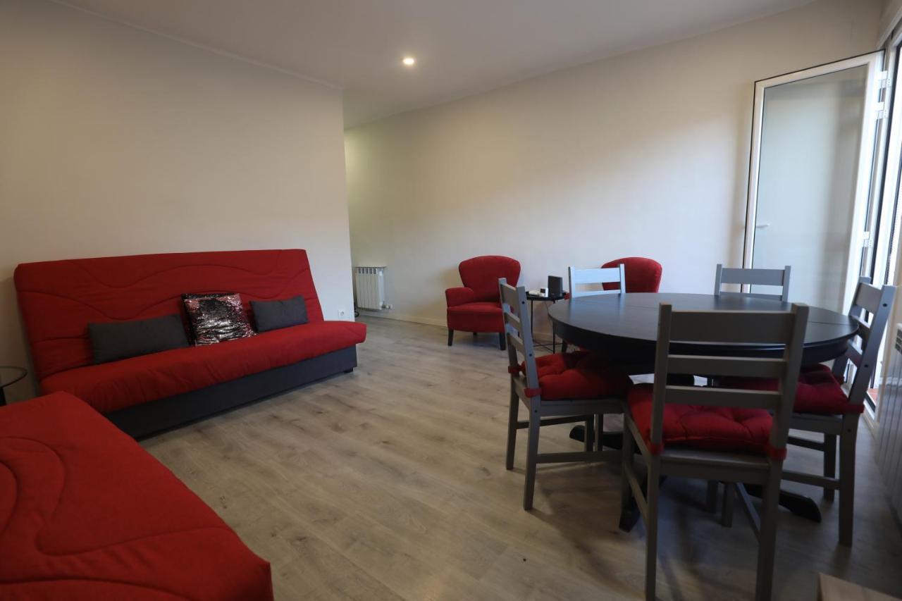 Nur Apartment Тарраса Екстер'єр фото